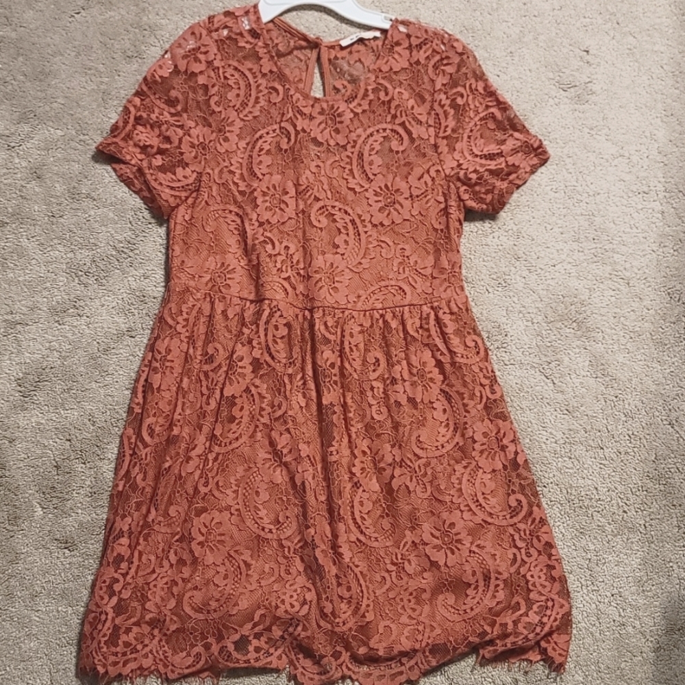 Blush-colored dress, Size M